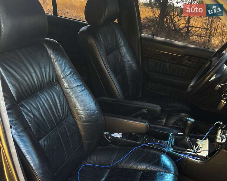 Седан BMW 5 Series 1993 в Одессе
