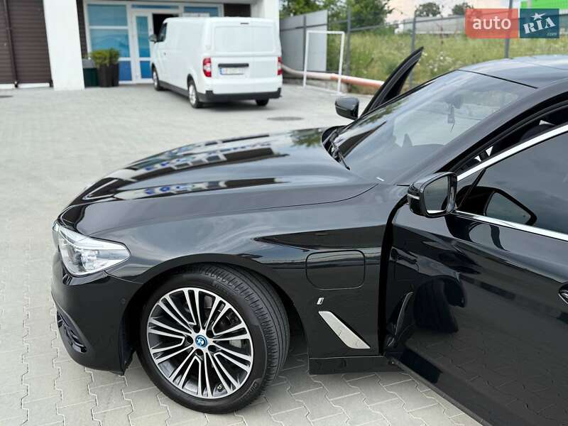 Седан BMW 5 Series 2018 в Вінниці