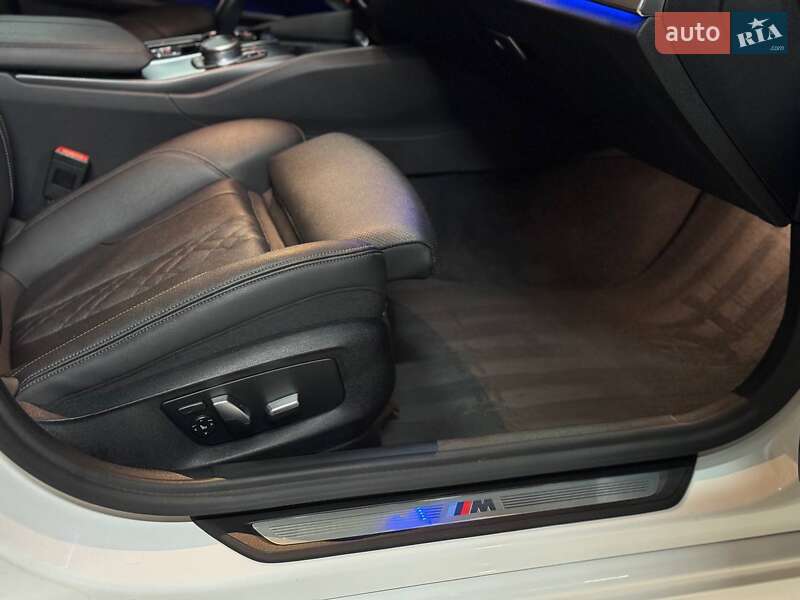 Седан BMW 5 Series 2020 в Львове