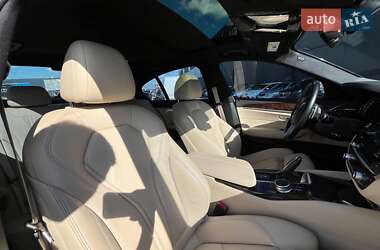 Седан BMW 5 Series 2018 в 