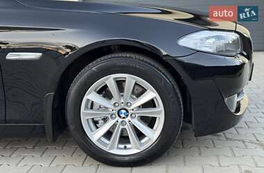 Седан BMW 5 Series 2013 в 