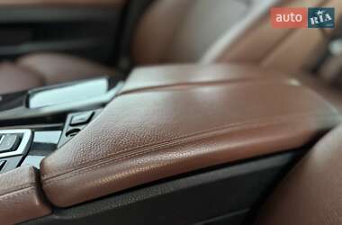 Седан BMW 5 Series 2013 в 