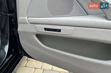 Седан BMW 5 Series 2012 в 
