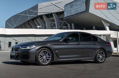 Седан BMW 5 Series 2020 в Львові
