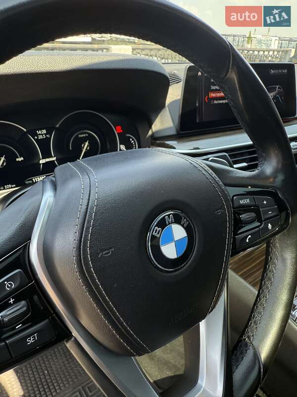 Седан BMW 5 Series 2018 в Днепре фото 40 Седан BMW 5 Series 2018 в Днепре