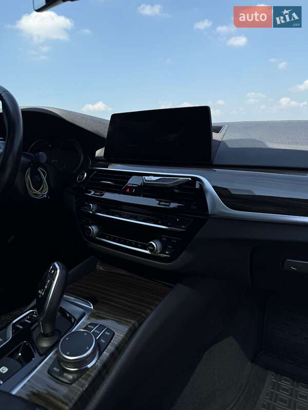 Седан BMW 5 Series 2018 в Днепре фото 20 Седан BMW 5 Series 2018 в Днепре