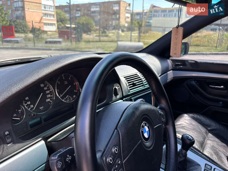 Седан BMW 5 Series 2001 в Знам'янці