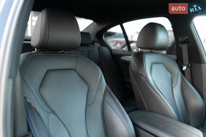 Седан BMW 5 Series 2020 в Мукачево