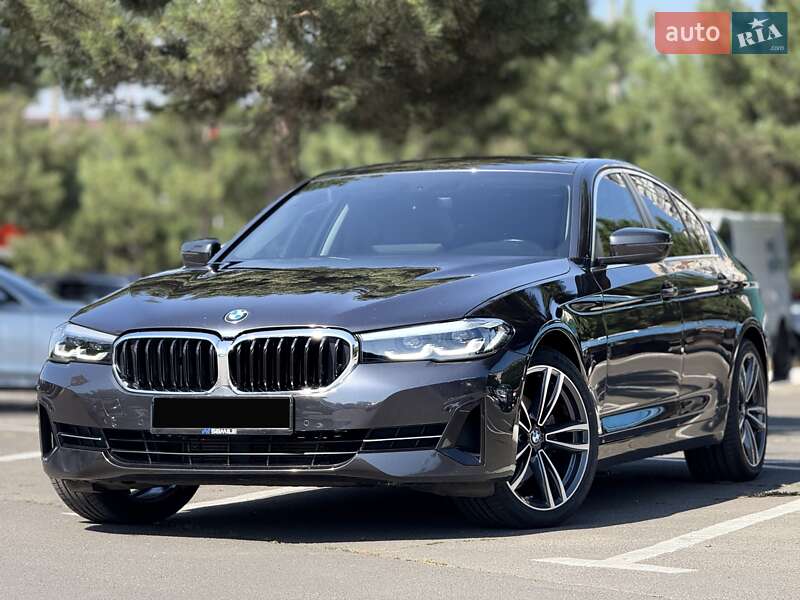 BMW 5 Series 2021