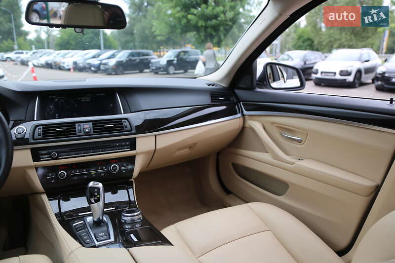 Седан BMW 5 Series 2014 в Киеве