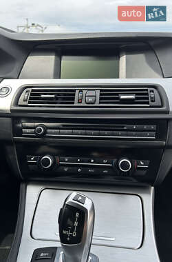 Седан BMW 5 Series 2011 в 