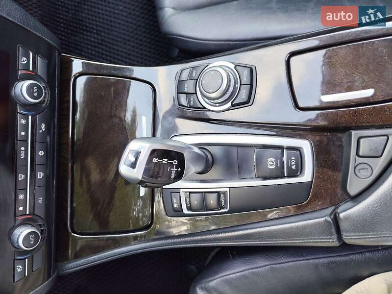 Седан BMW 5 Series 2012 в Киеве