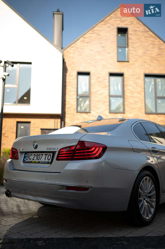 Седан BMW 5 Series 2013 в Львове
