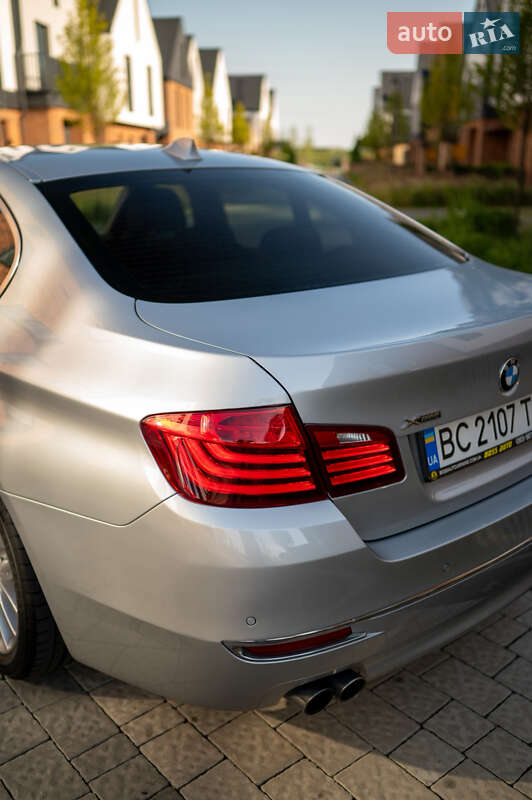 Седан BMW 5 Series 2013 в Львове