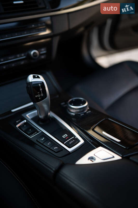 Седан BMW 5 Series 2013 в Львове