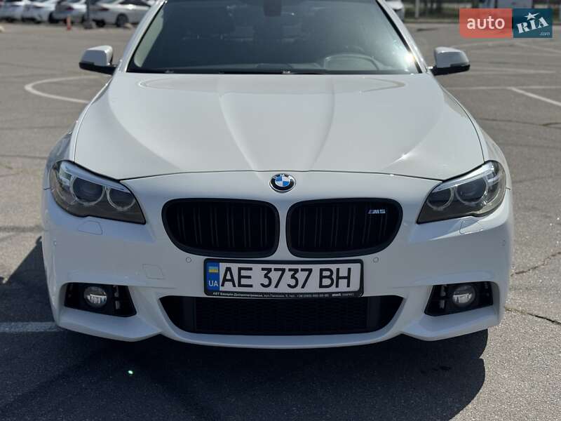 Седан BMW 5 Series 2016 в Дніпрі
