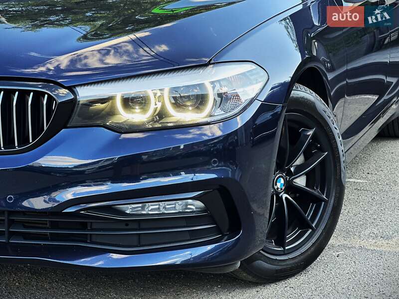 Седан BMW 5 Series 2016 в Киеве