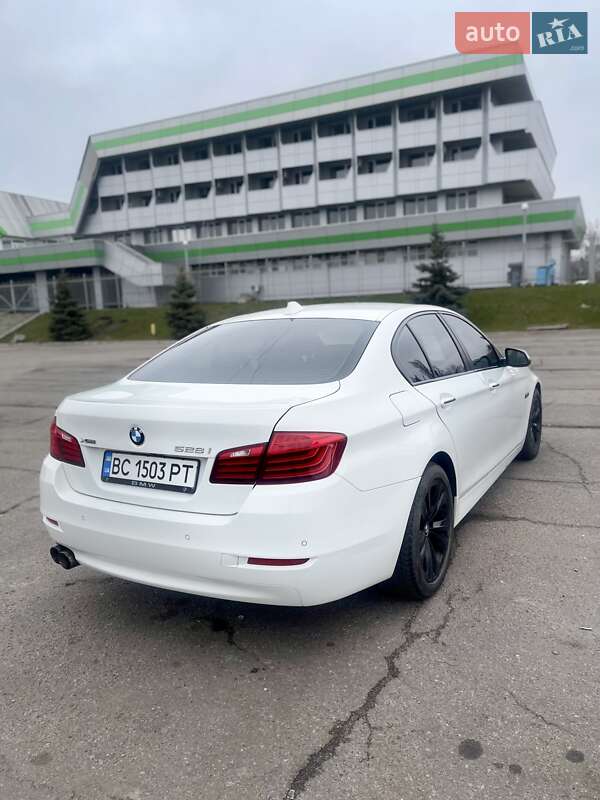 Седан BMW 5 Series 2015 в Кременчуге фото 21 Седан BMW 5 Series 2015 в Кременчуге