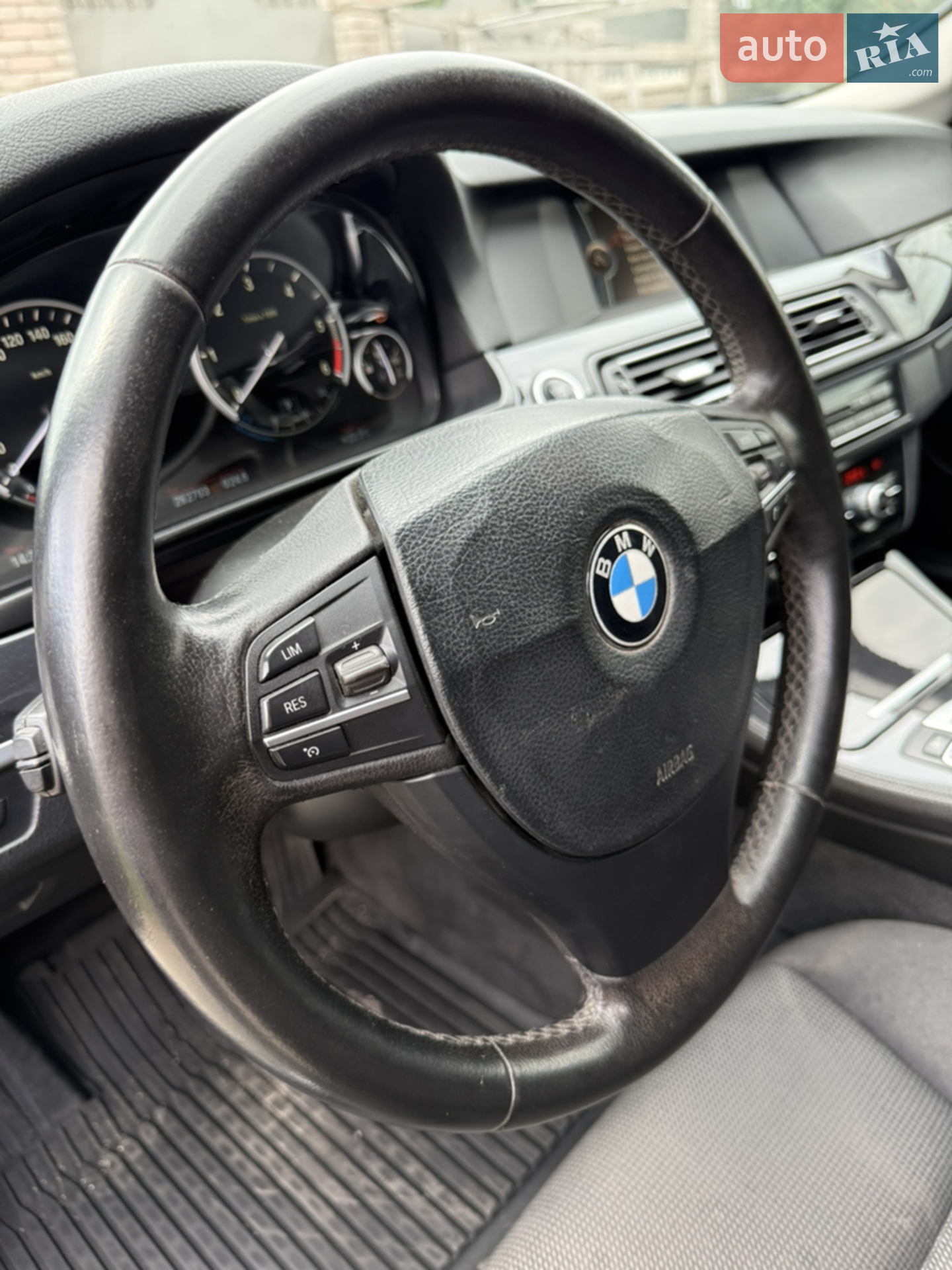 2013 BMW 5er - мініатюра 23