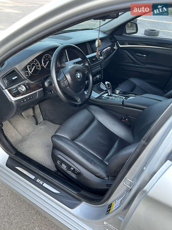Седан BMW 5 Series 2015 в Дніпрі фото 14 Седан BMW 5 Series 2015 в Дніпрі