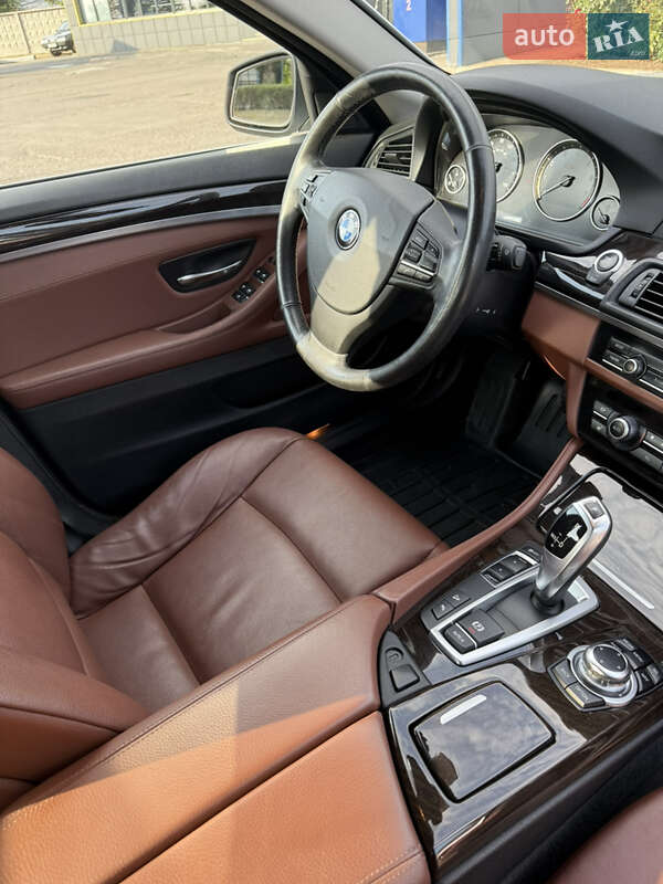 Седан BMW 5 Series 2013 в Кривому Розі