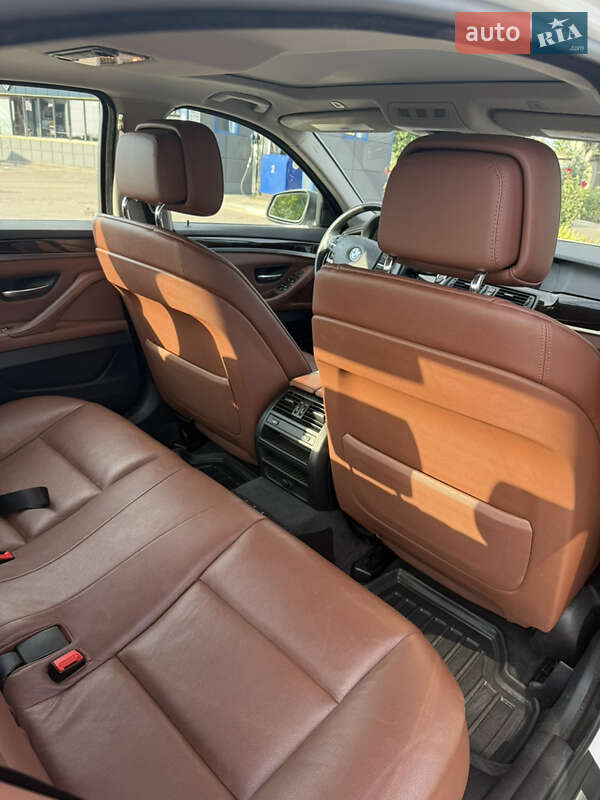 Седан BMW 5 Series 2013 в Кривому Розі
