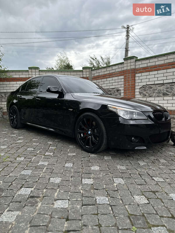 BMW 5 Series 2004