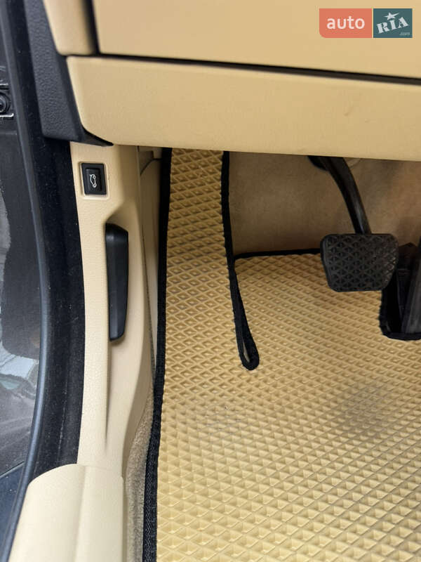 Седан BMW 5 Series 2016 в Хмельницком