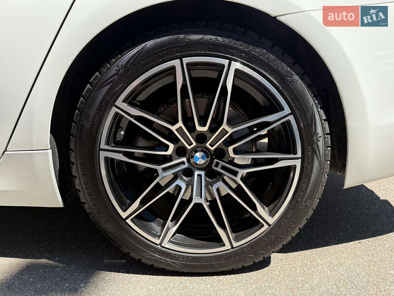 Седан BMW 5 Series 2018 в Киеве