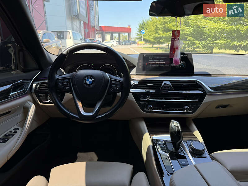 Седан BMW 5 Series 2018 в Киеве