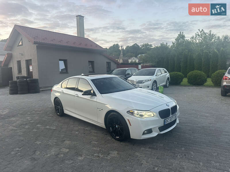 Седан BMW 5 Series 2016 в Львові