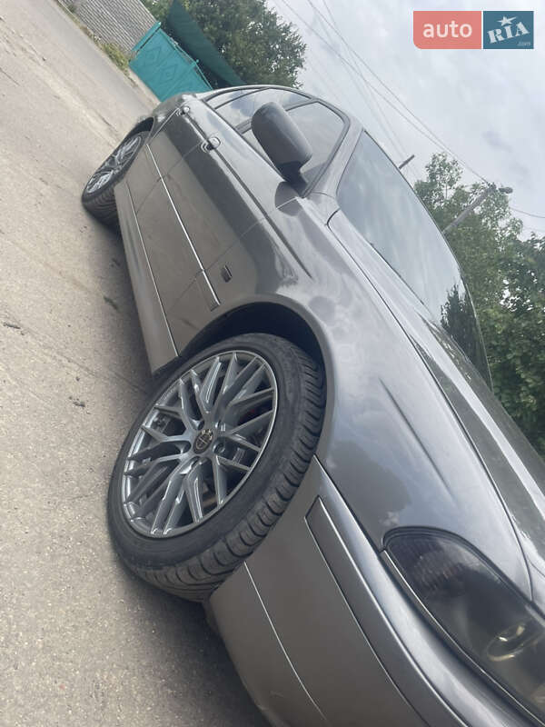 Седан BMW 5 Series 2002 в Снигиревке