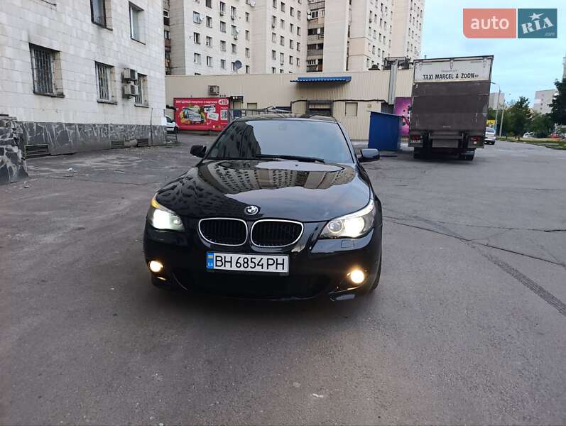 BMW 5 Series 2004