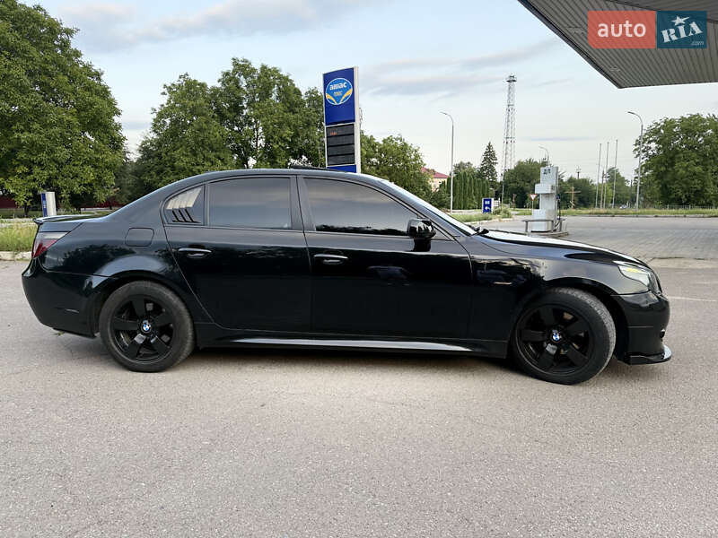 Седан BMW 5 Series 2004 в Чемерівцях