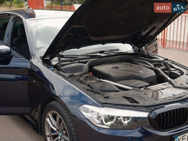 Седан BMW 5 Series 2018 в Днепре