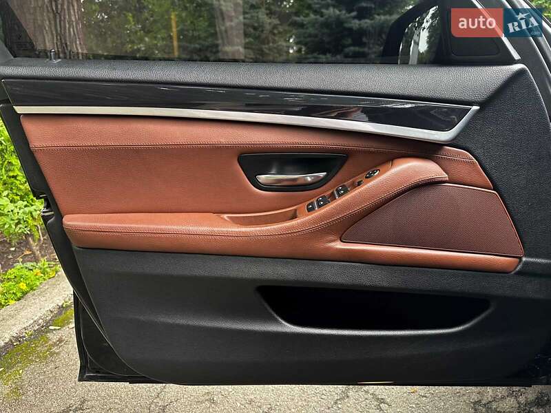 Седан BMW 5 Series 2014 в Киеве