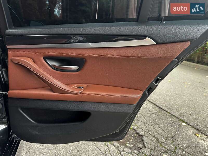 Седан BMW 5 Series 2014 в Киеве