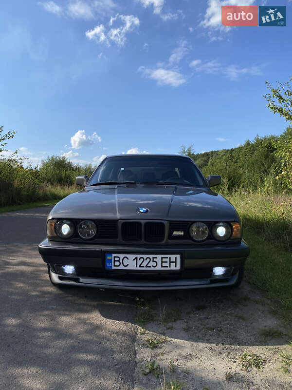 BMW 5 Series 1988