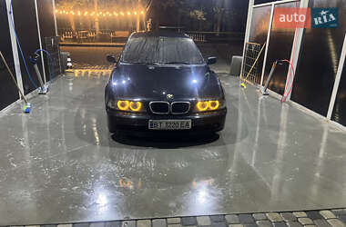 Седан BMW 5 Series 2001 в Херсоне