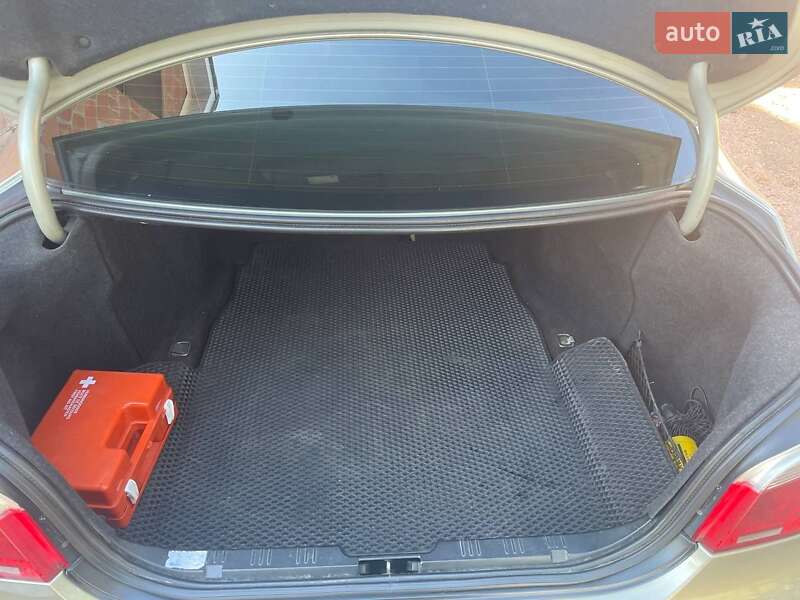 Седан BMW 5 Series 2004 в Карлівці