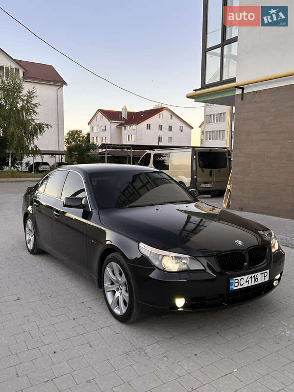 BMW 5 Series 2004