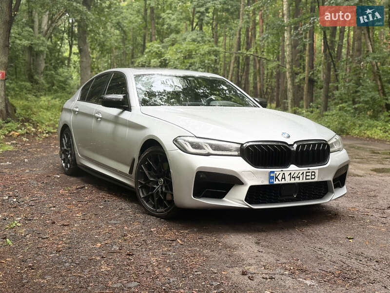 Седан BMW 5 Series 2019 в Киеве