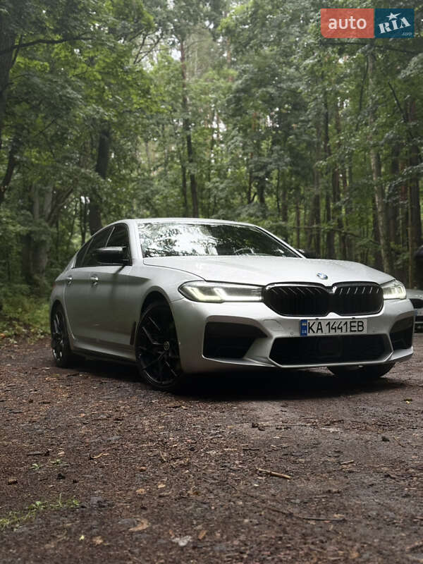 Седан BMW 5 Series 2019 в Киеве