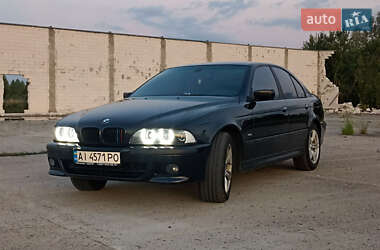 Седан BMW 5 Series 2000 в Иванкове