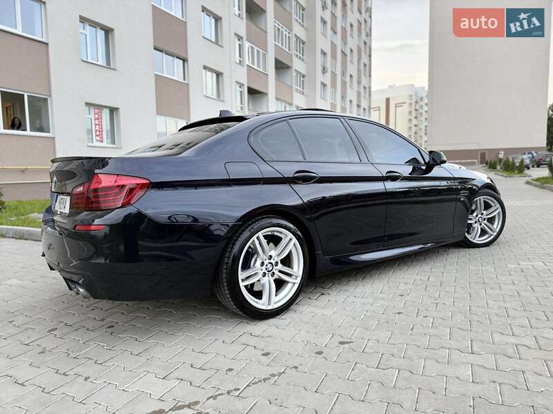 Седан BMW 5 Series 2015 в Ровно