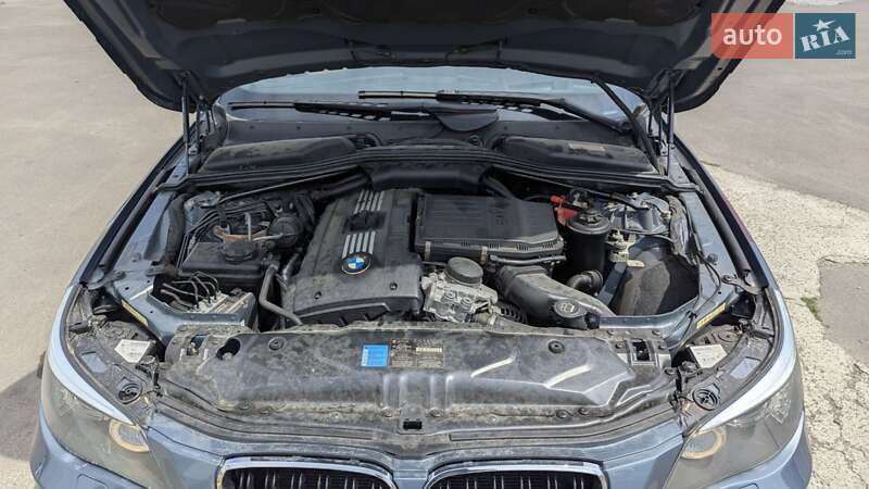 Седан BMW 5 Series 2009 в Львові