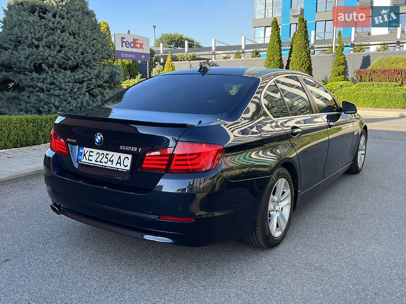BMW 5 Series 2012