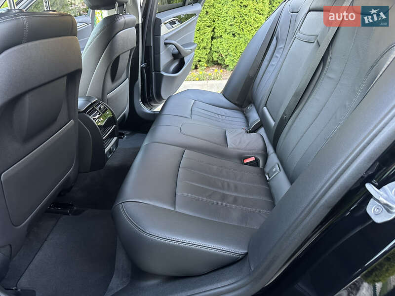 Седан BMW 5 Series 2017 в Одессе