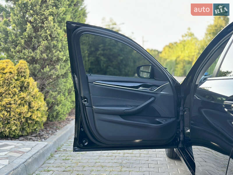 Седан BMW 5 Series 2017 в Одессе