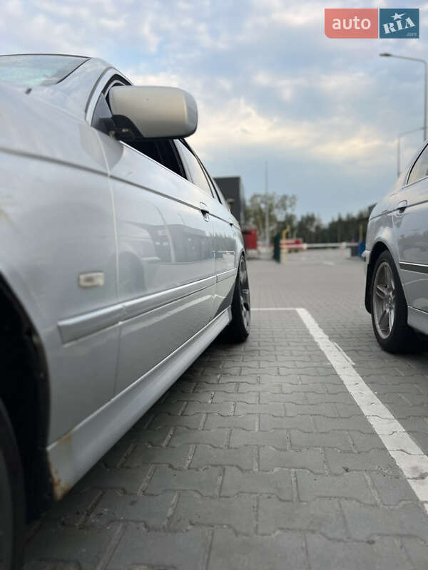 Універсал BMW 5 Series 2000 в Києві